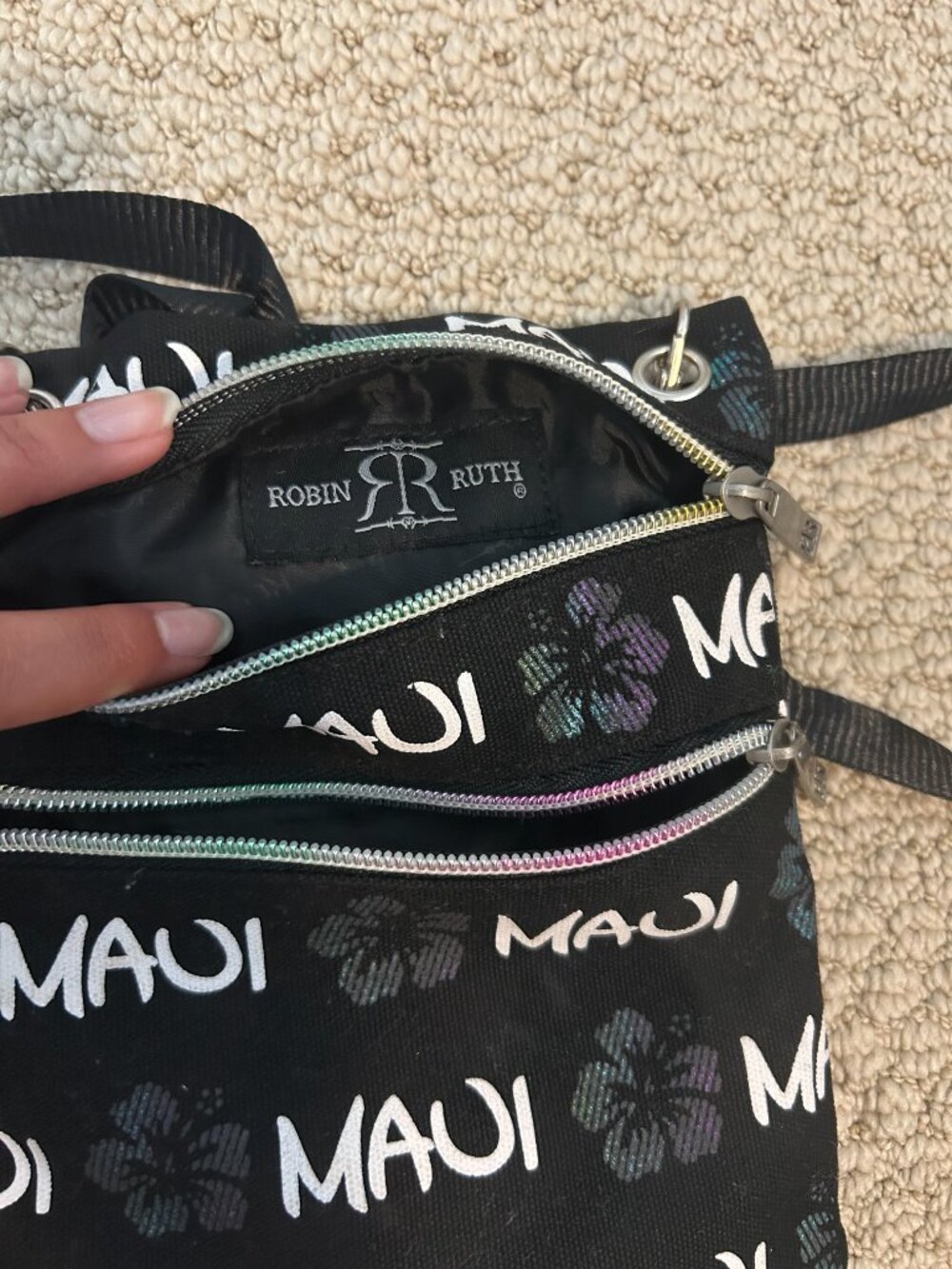 Robin Ruth Maui Printed Crossbody Bag - Picture 2 of 2